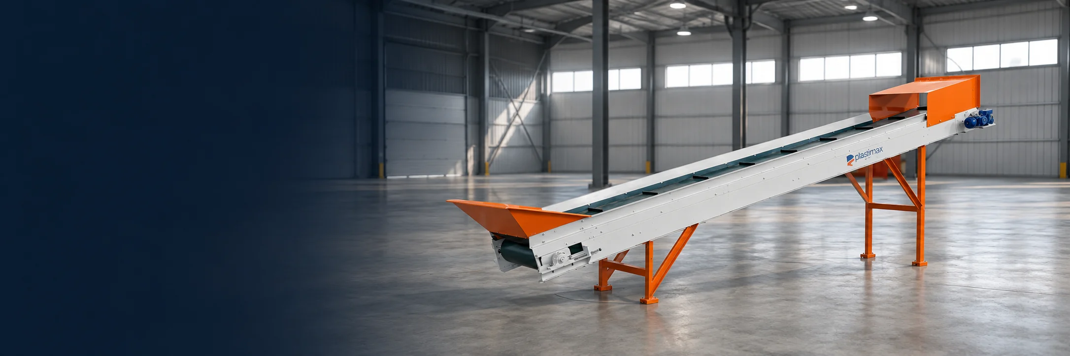 Esteiras transportadoras Plastimax em ambiente industrial — ambientação ilustrativa gerada por IA